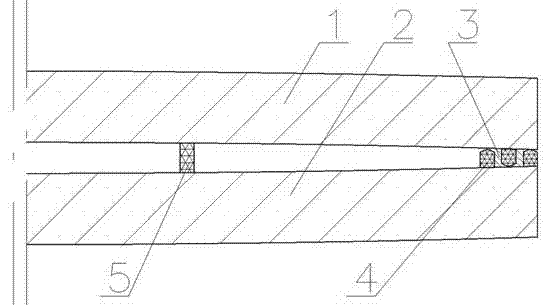 Convex low-altitude glass welded by glass solders in microwave manner and subjected to edge sealing by strip frames, and manufacturing method of glass