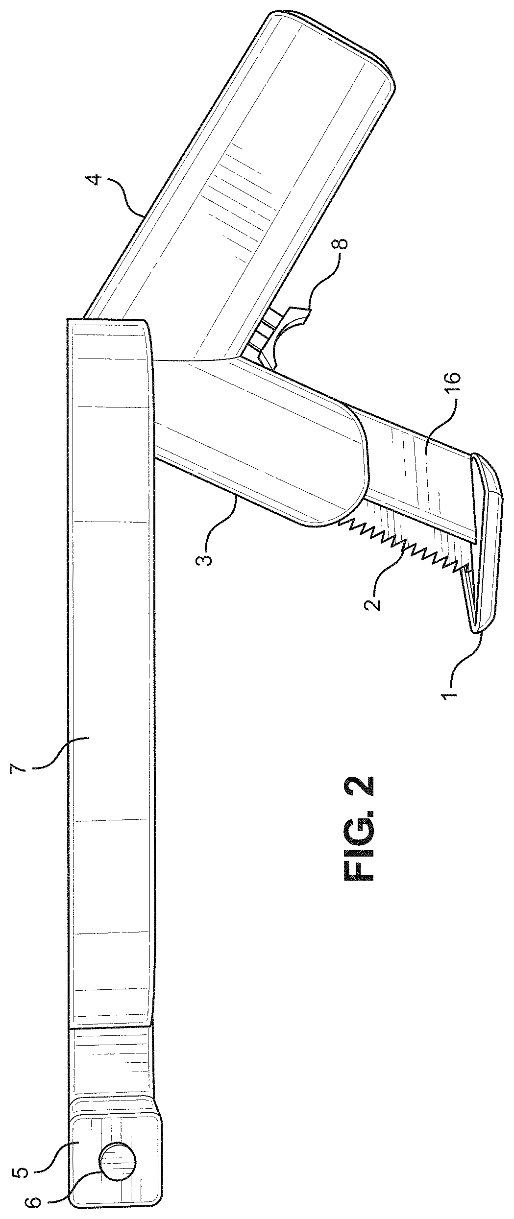 Device and method for performing sternotomy