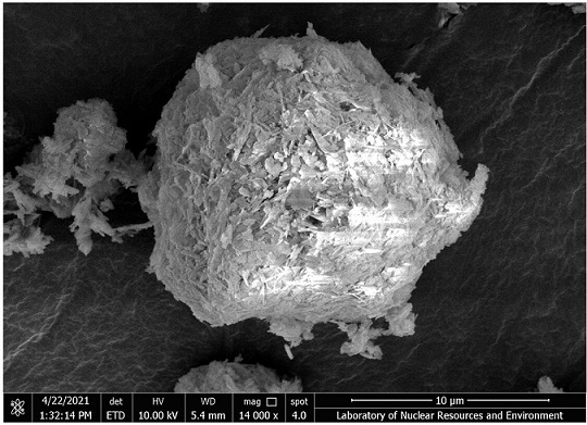 Method for direct mineral uranium fixation from acidic hexavalent uranium solution