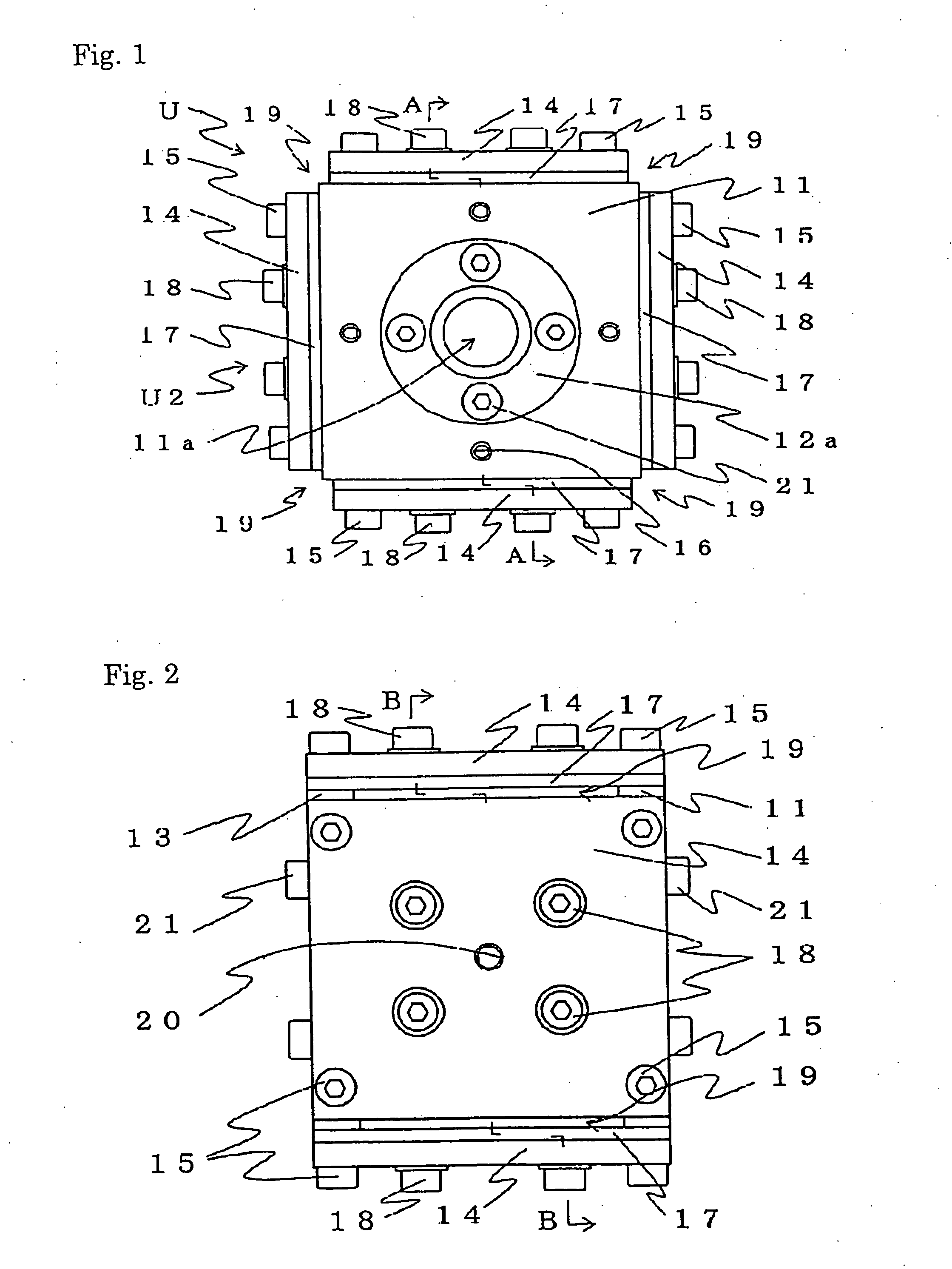 Supporting mechanism for a long material a supporting unit using this mechanism, and a method for preventing swing of a long piece of material