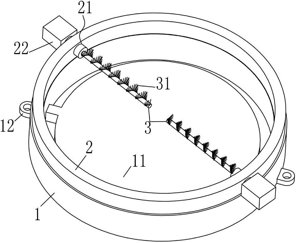 Iron scrap cleaning and collecting device