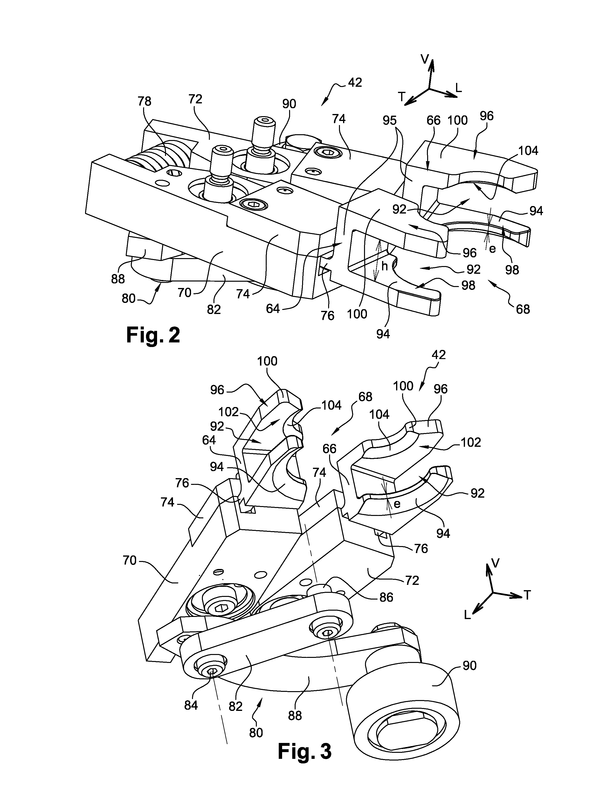 Transfer device comprising a gripper