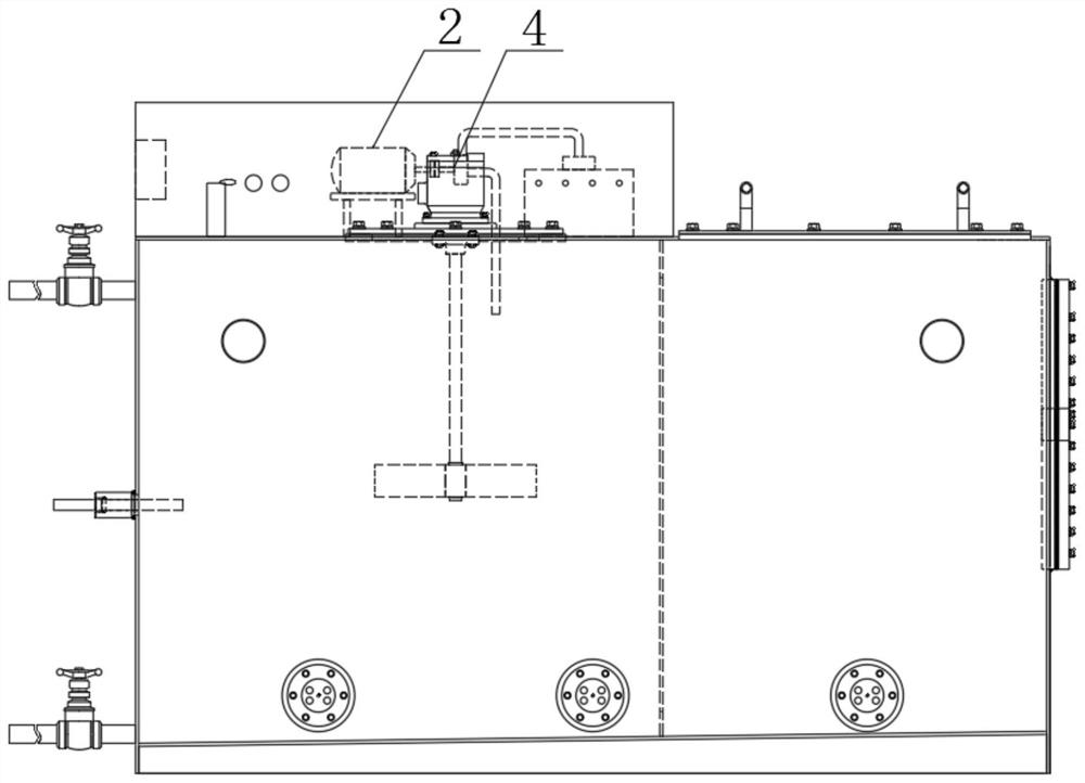 Spraying device for copper rod and online spraying system