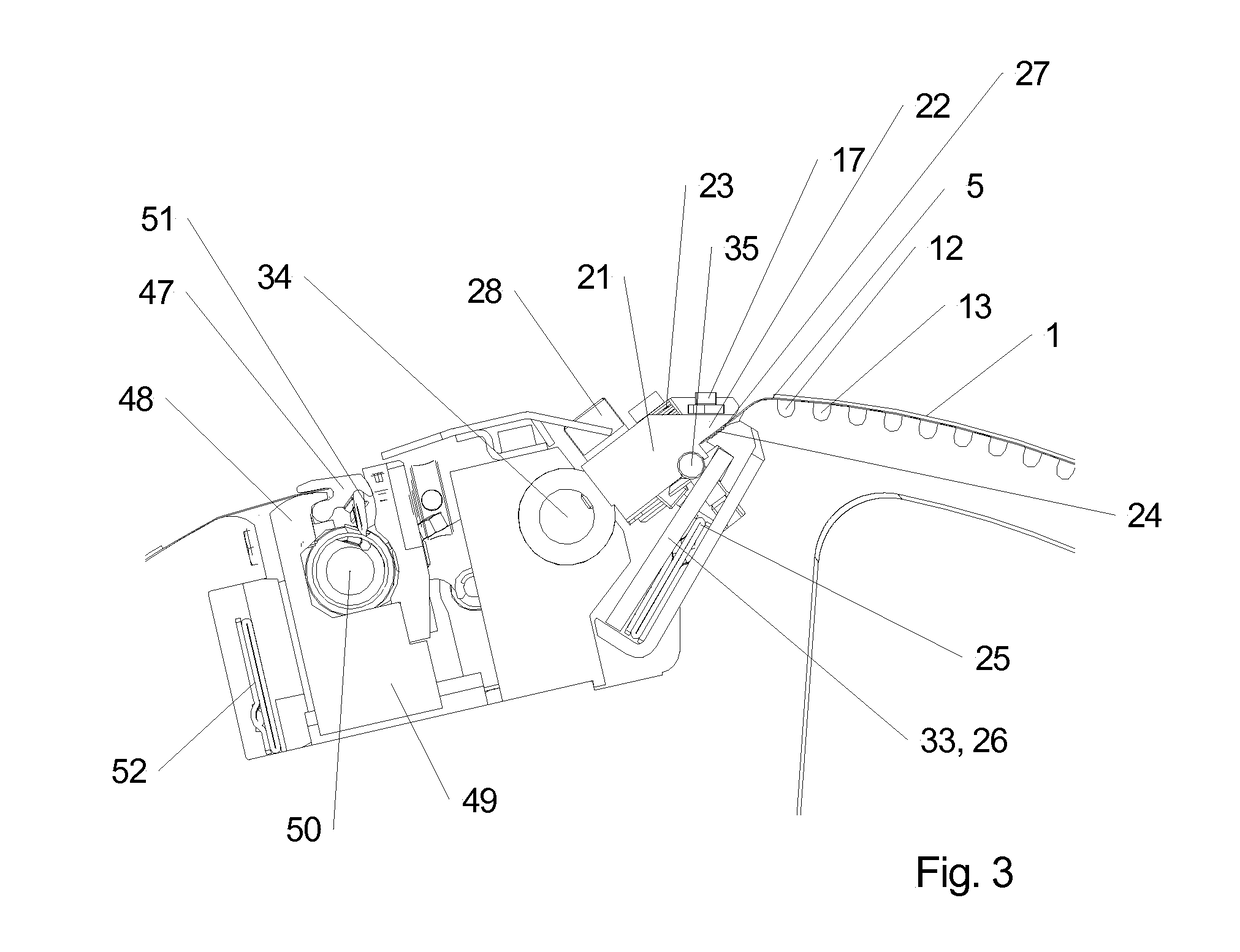 Device for treating substrates