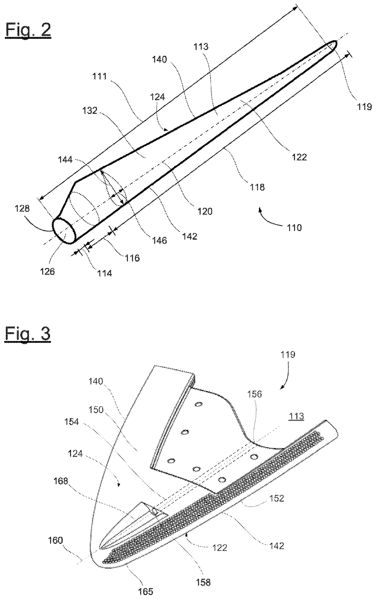 Rotor blade for a wind turbine and rotor blade tip