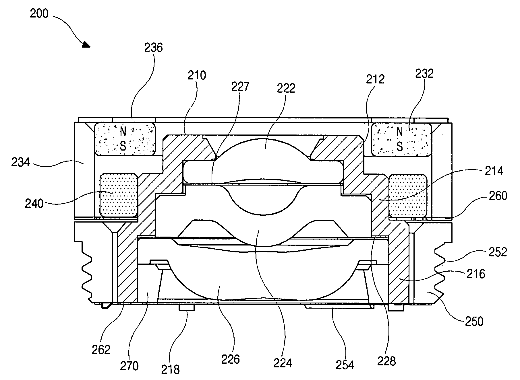 Lens assembly with actuating means and auto-focus controlling apparatus having the same