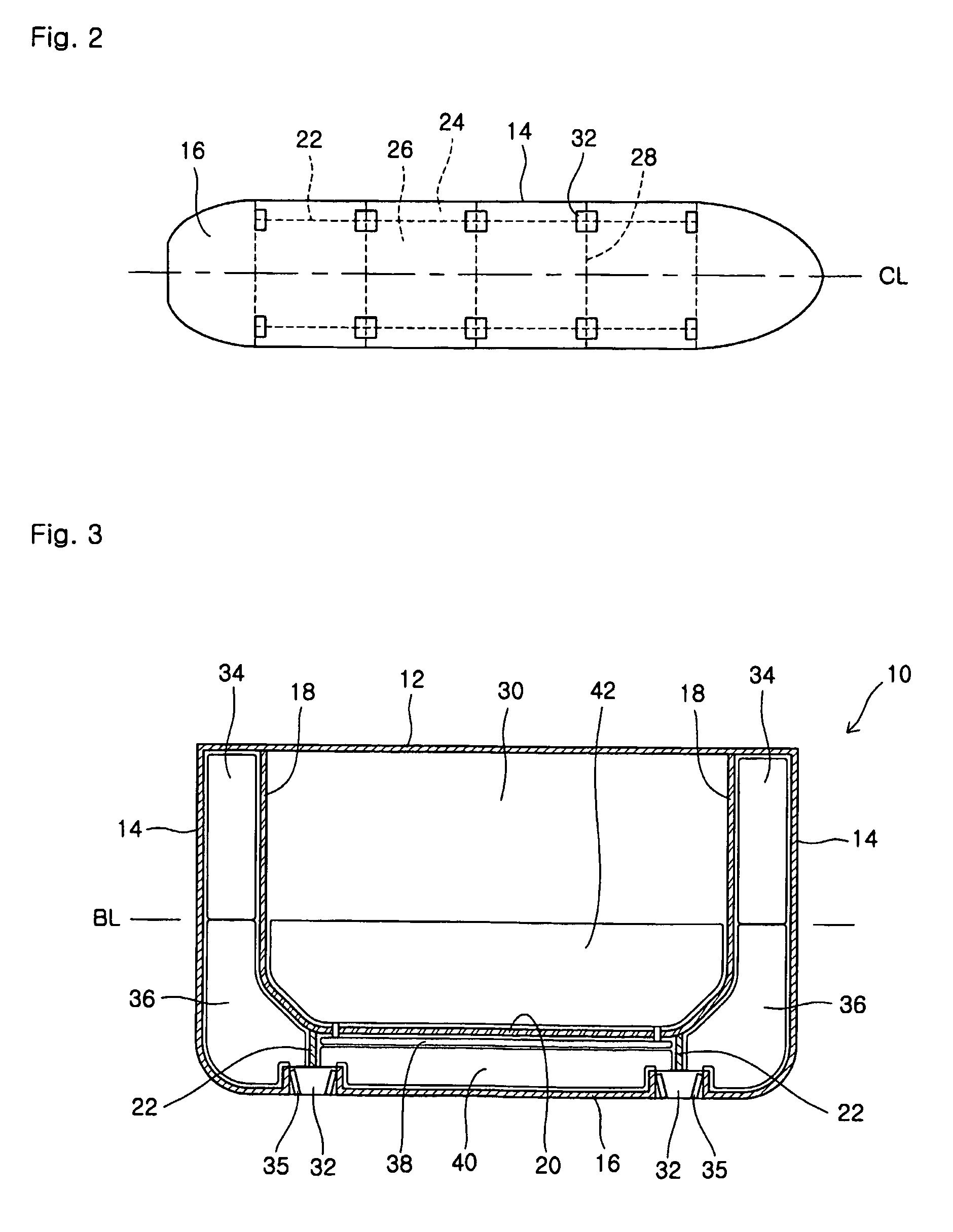 Vessel including automatic ballast system using tubes