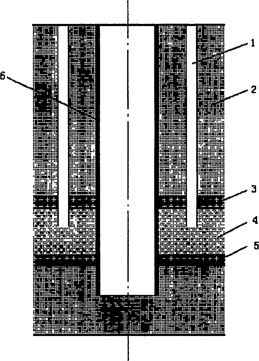 Method for preventing well wall from crack by dynamic earth layer reinjecting water