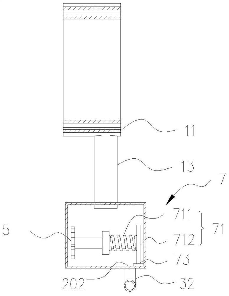 Washing machine and water discharging control method thereof