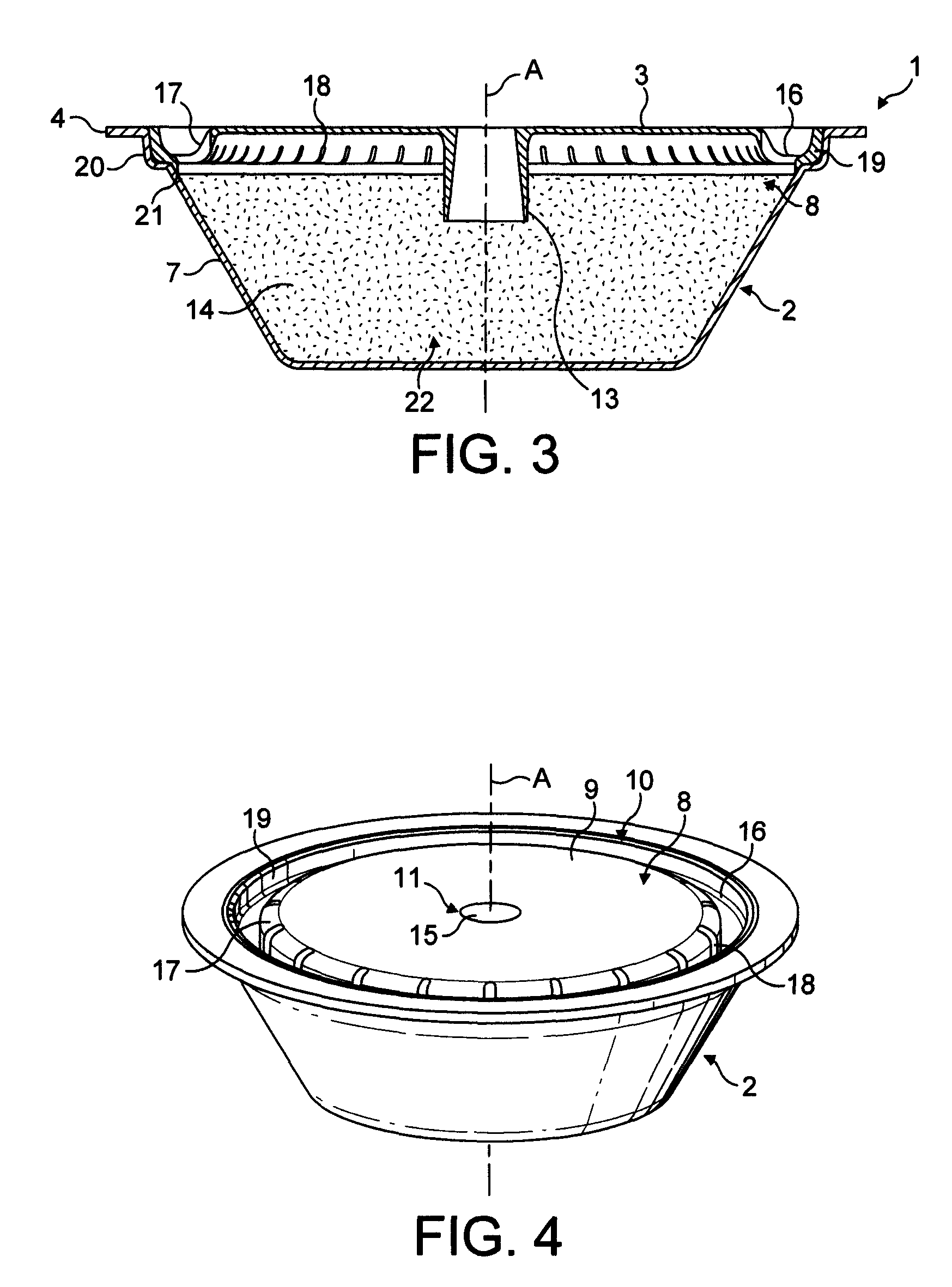 Single-use capsule for preparing a food liquid by centrifugation