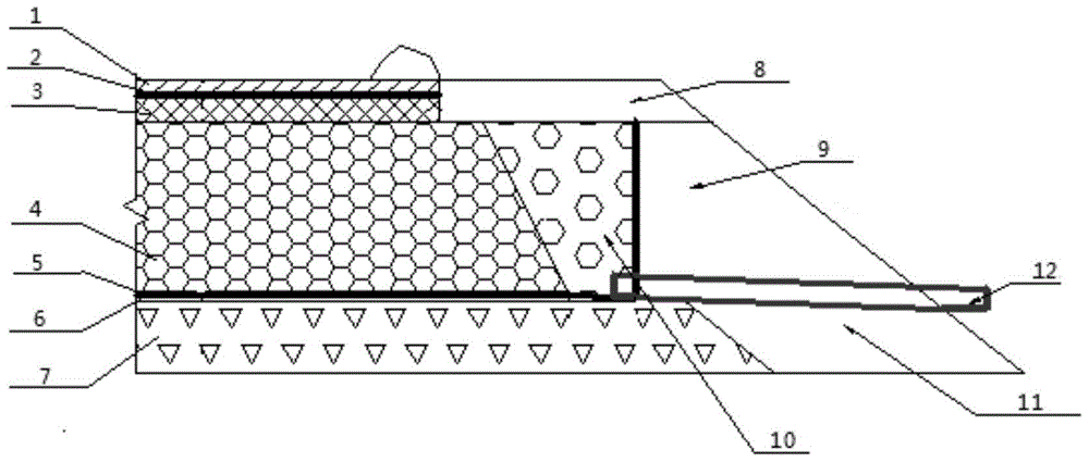 A pavement structure internal drainage system capable of eliminating water seepage from the pavement surface