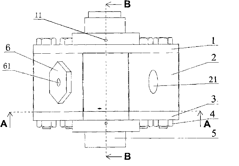 Sealed structure of rolling piston compressor or engine