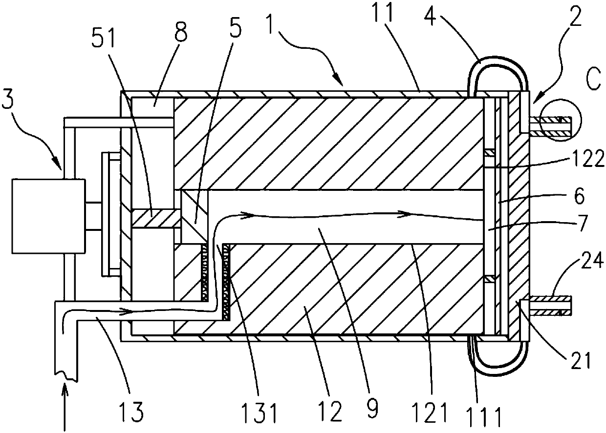 A battery quantitative spraying device