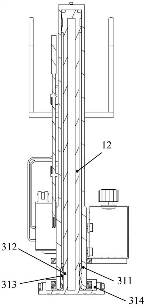 Wide-range height-adjustable hydraulic lifting device and control method thereof