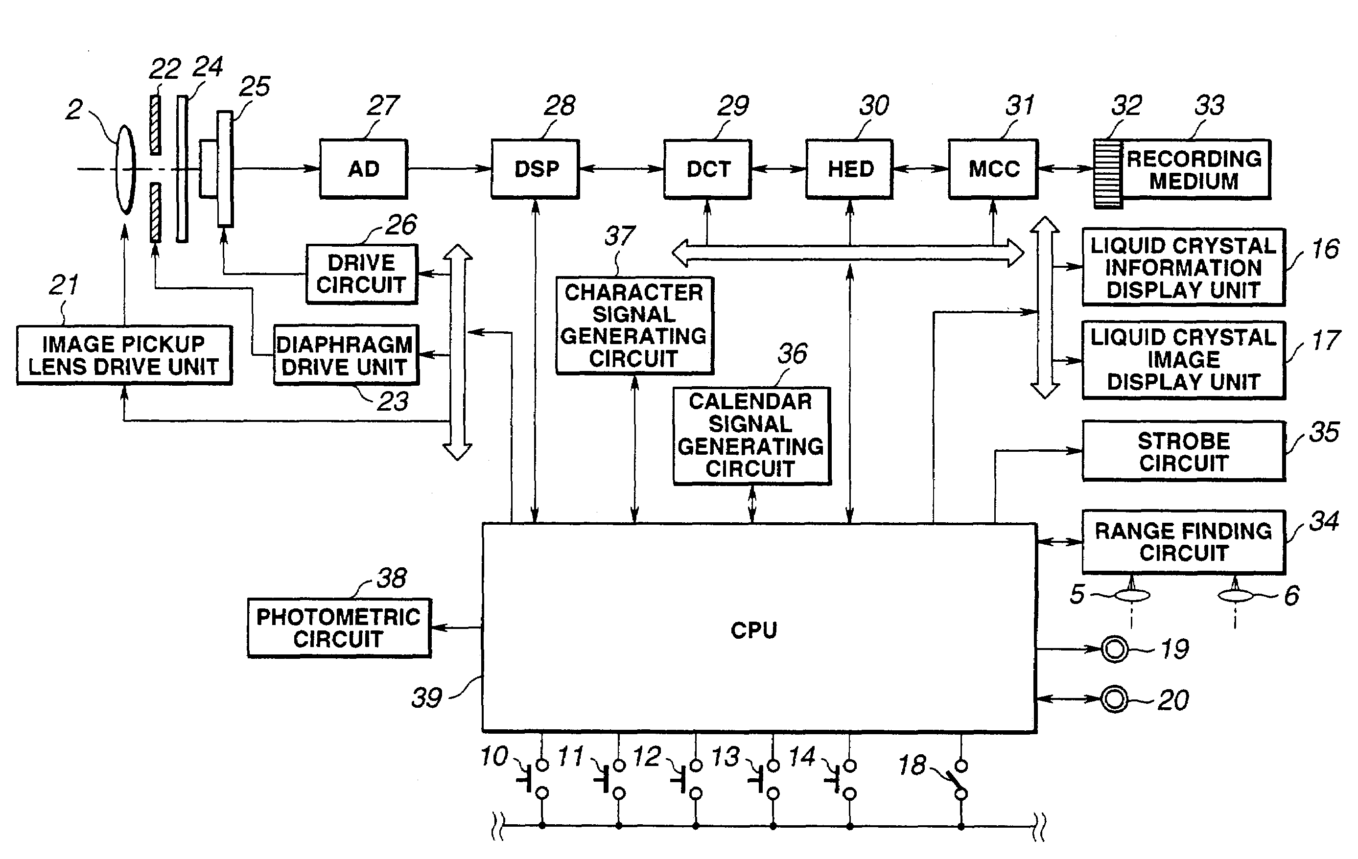 Electronic image pickup apparatus allowing a longer exposure time