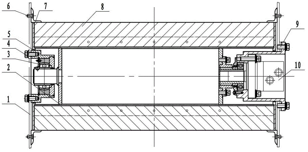 Anti-blocking delivery roller of sugarcane combine harvester