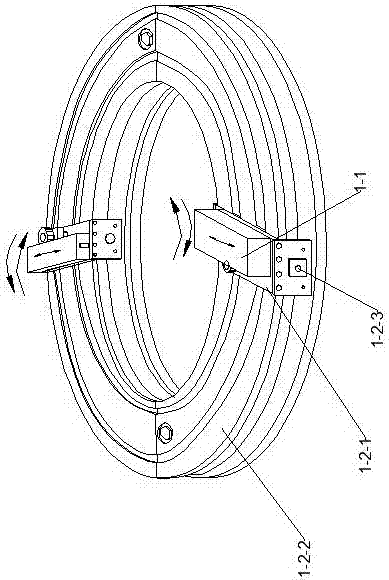 Self-adaptive surface cleaning device for high and big pillar type columns and use method of the self-adaptive surface cleaning device