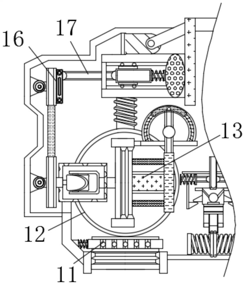 Automatic packaging heat-sealing equipment capable of controlling heat-sealing angle to avoid overlarge local pressure