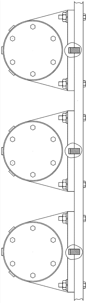 Roller bed bearing block positioning device and manufacturing and application methods thereof