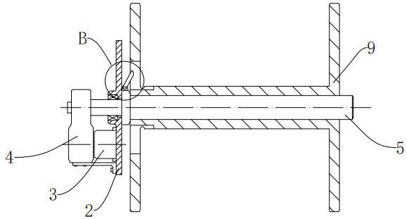 Automatic winding displacement device for PC steel strand rewinding