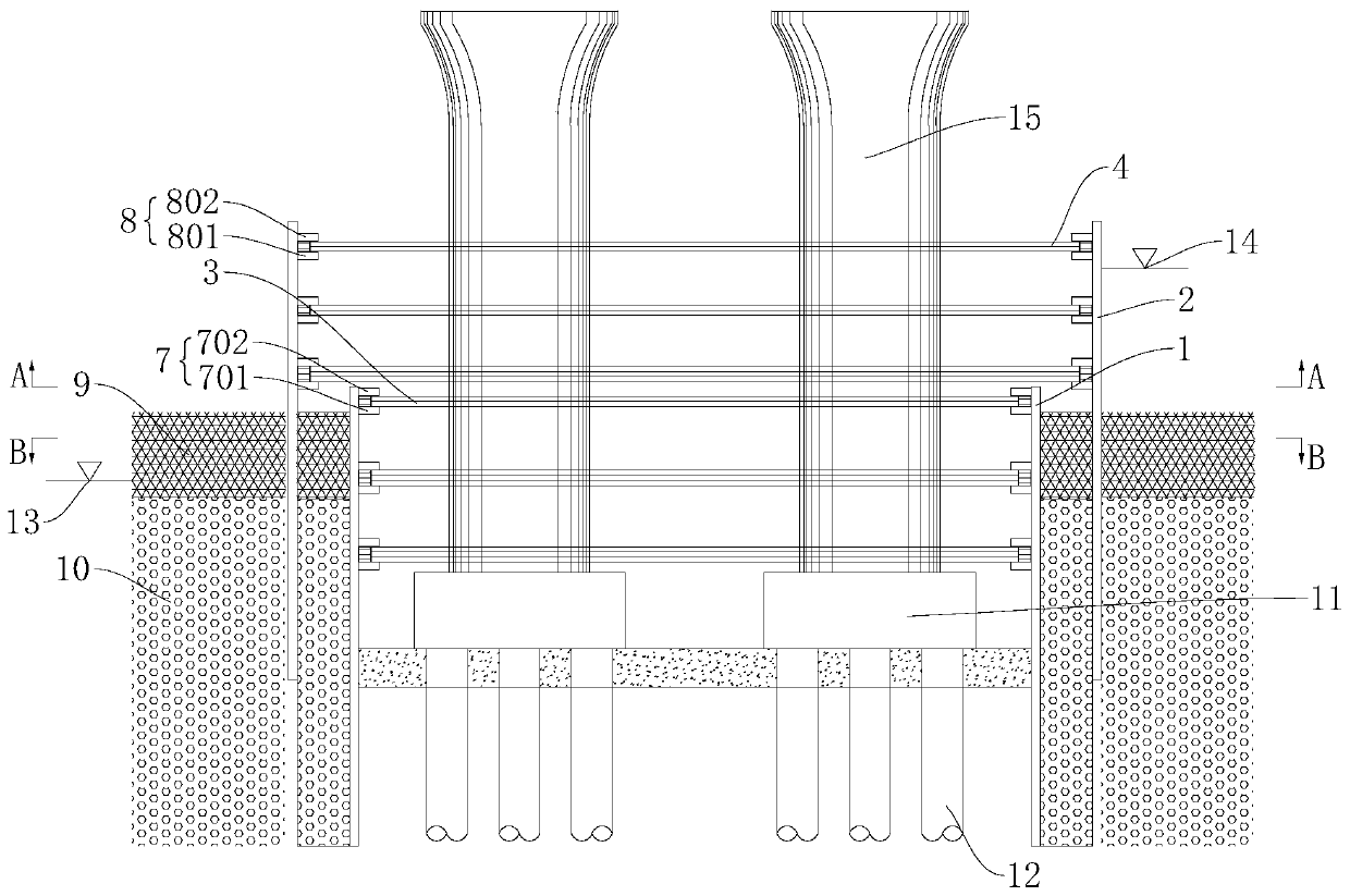 Steel sheet pile cofferdam and construction method thereof