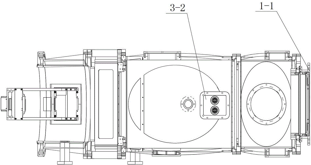 Vacuum controllable high-flux heavy-caliber optical focusing and frequency conversion system