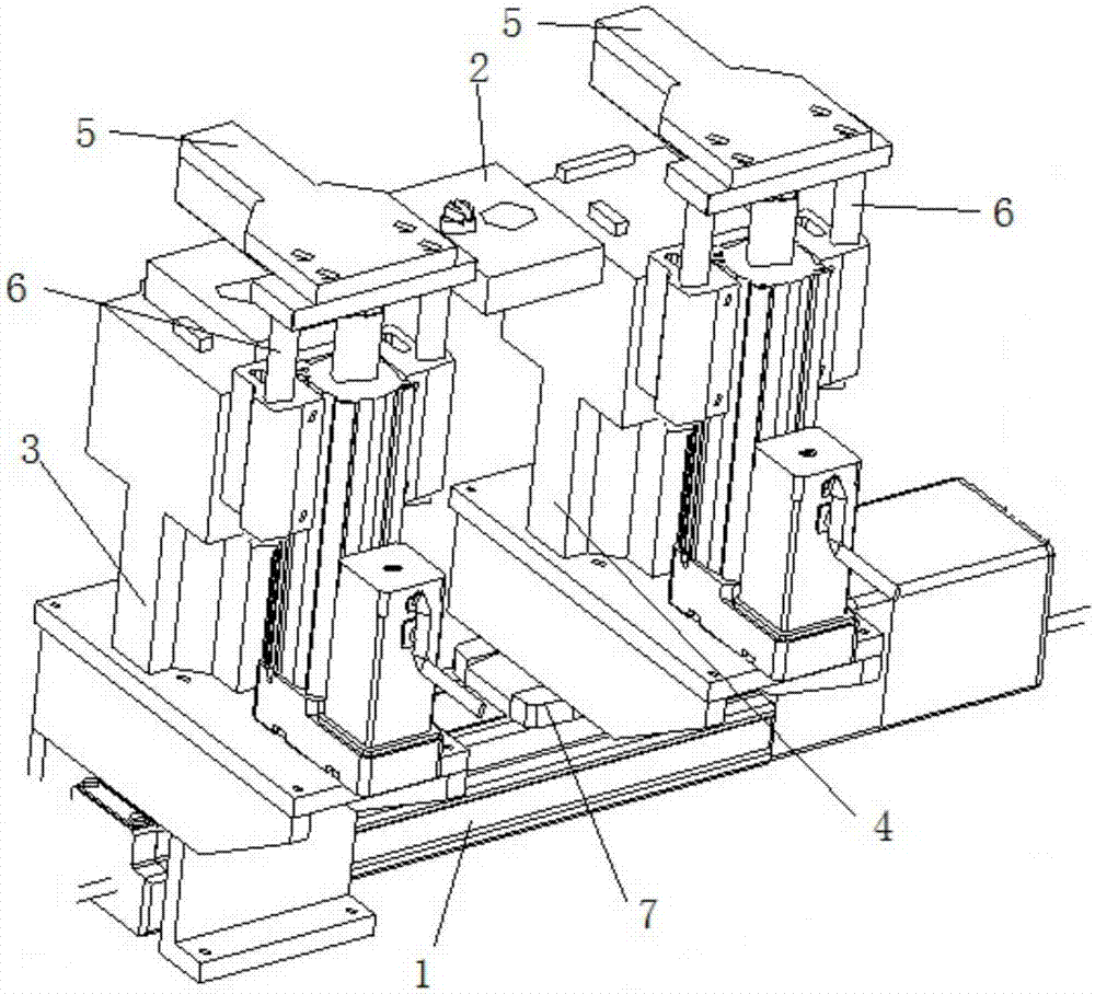 Automatic loading device for heavy current element tests