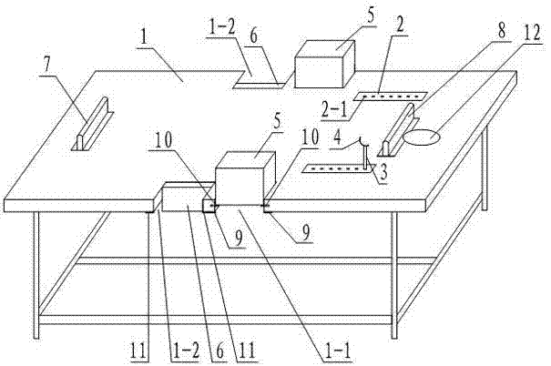 Massage couch capable of positioning and stretching muscles