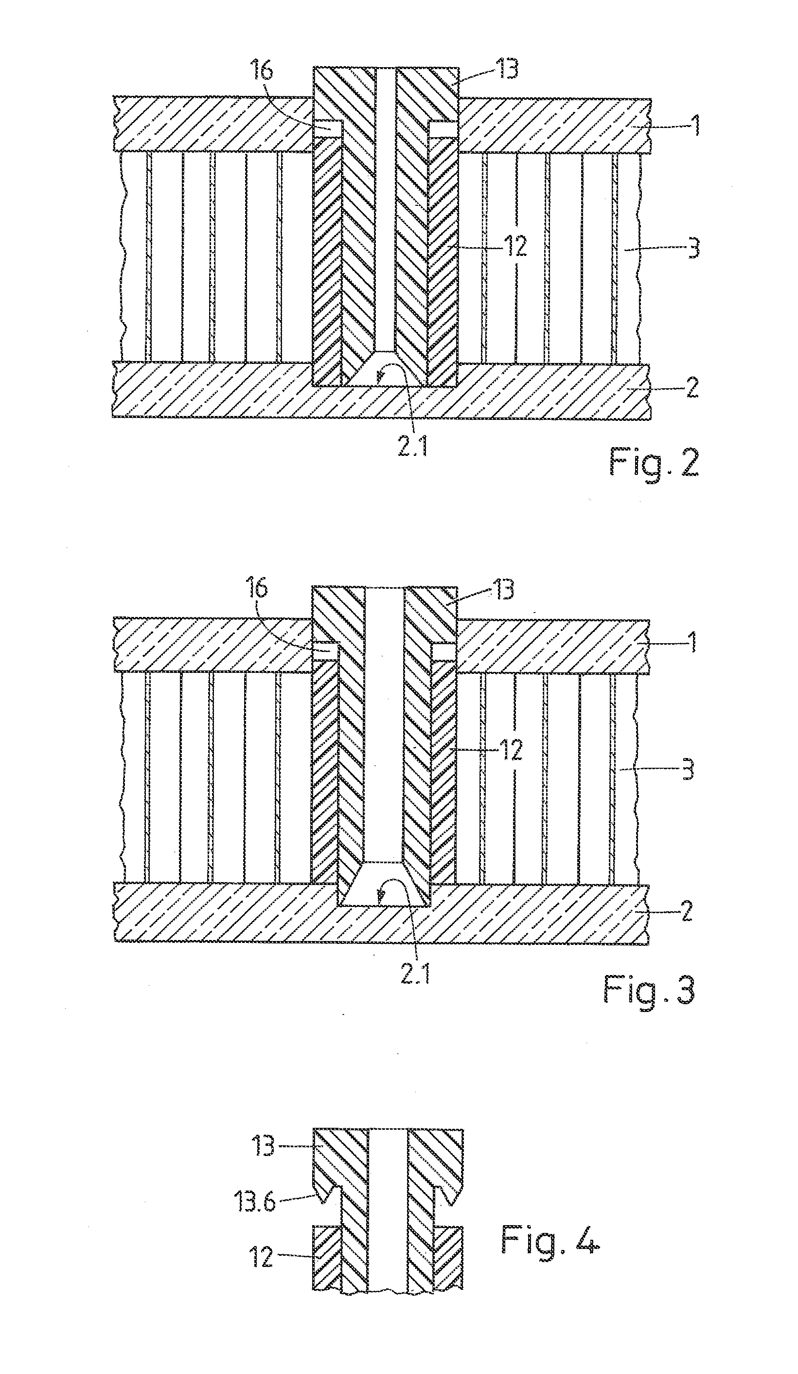 Method of anchoring a connector, and connector