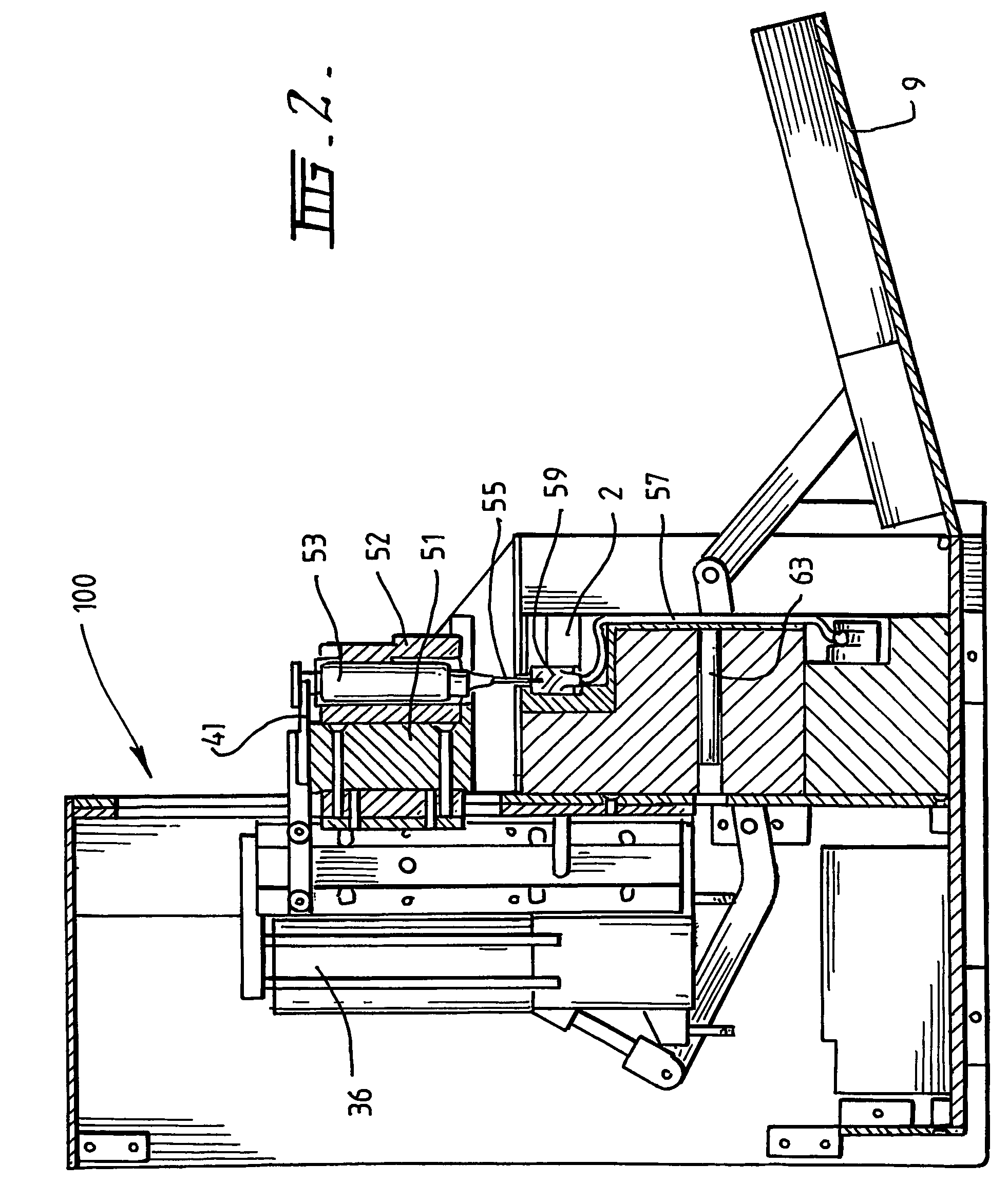 Process and device for the dose dispensing of a radioactive solution