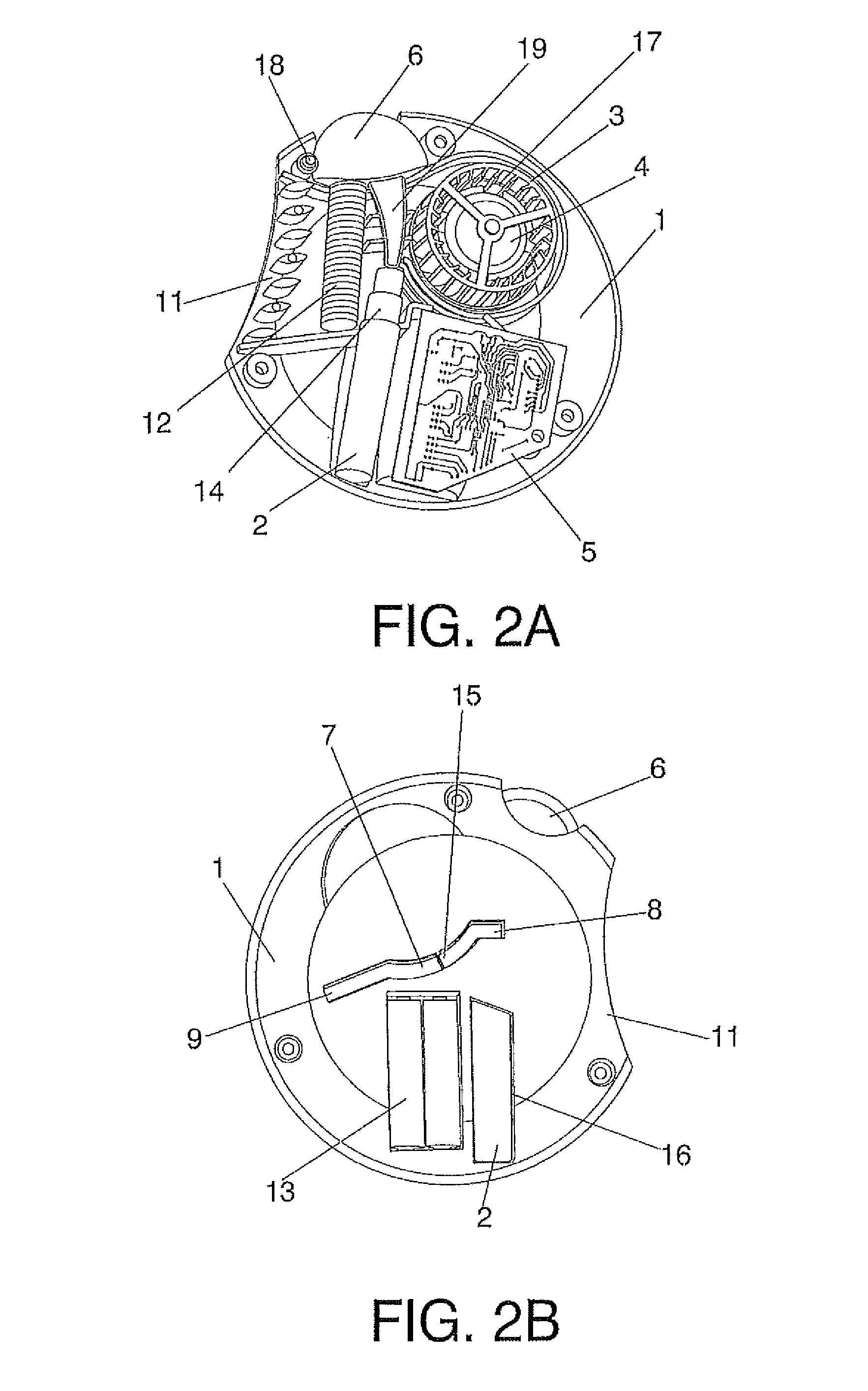 Method and device to evaporate active ingredients from a liquid solution
