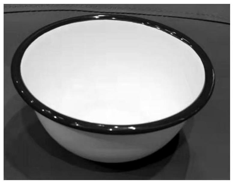 Nitrate-free environment-friendly steel plate enamel low-temperature titanium dioxide cover glaze and preparation method thereof