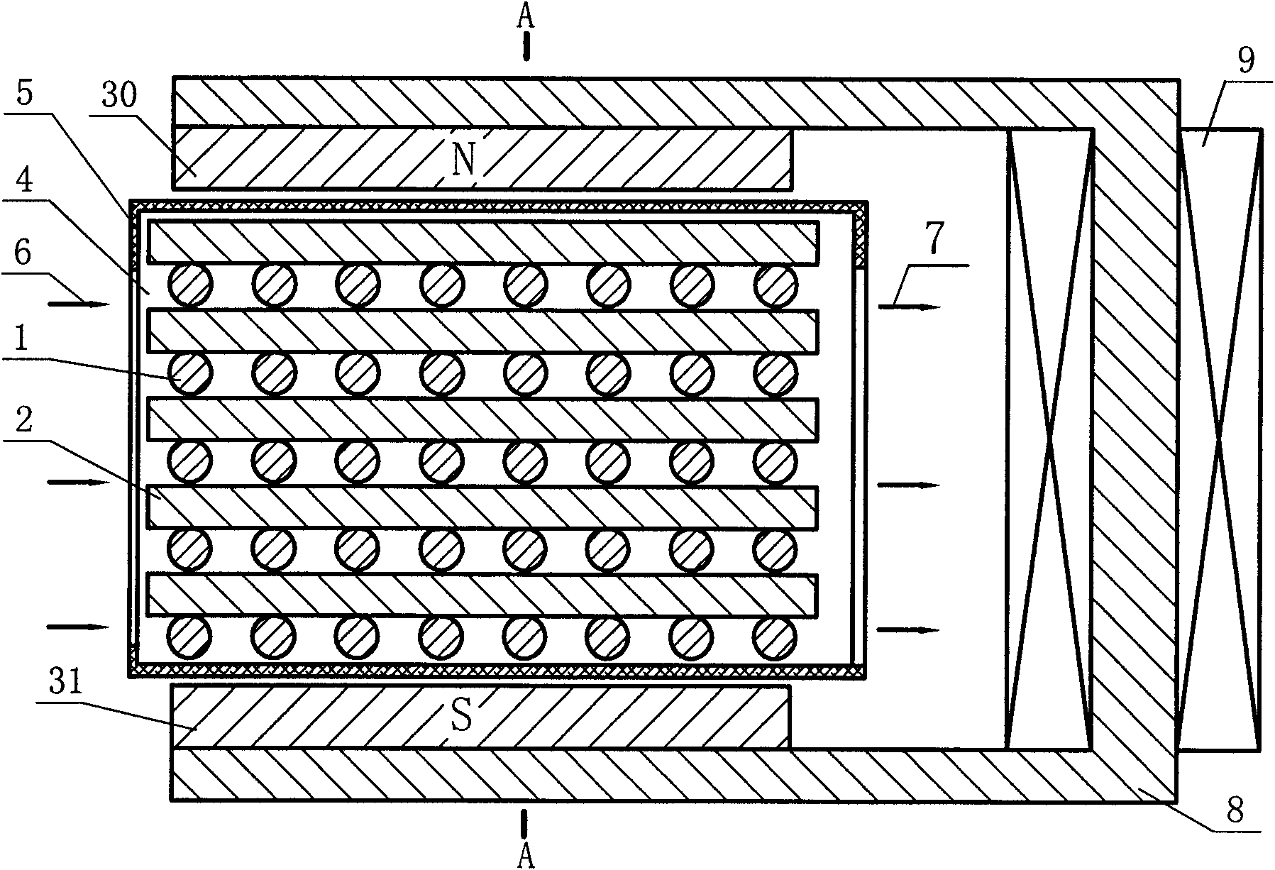 Magnetic fluid sieving device