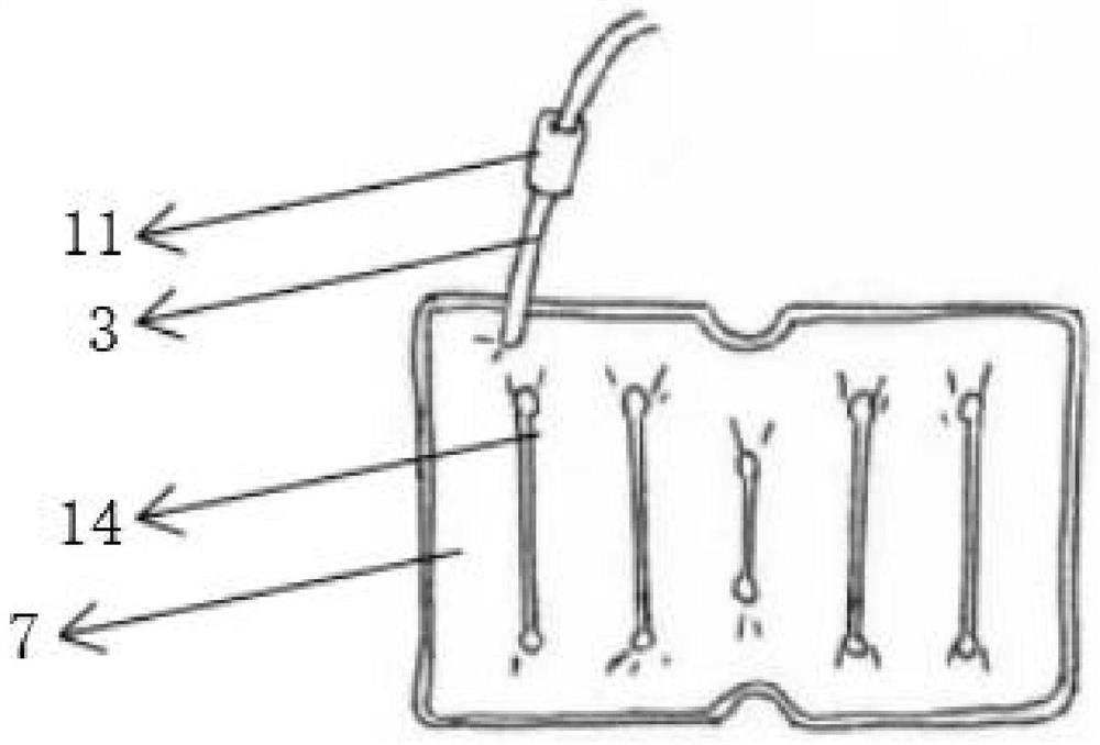 Self-adaptive portable microwave heating repair bag, manufacturing process and using method