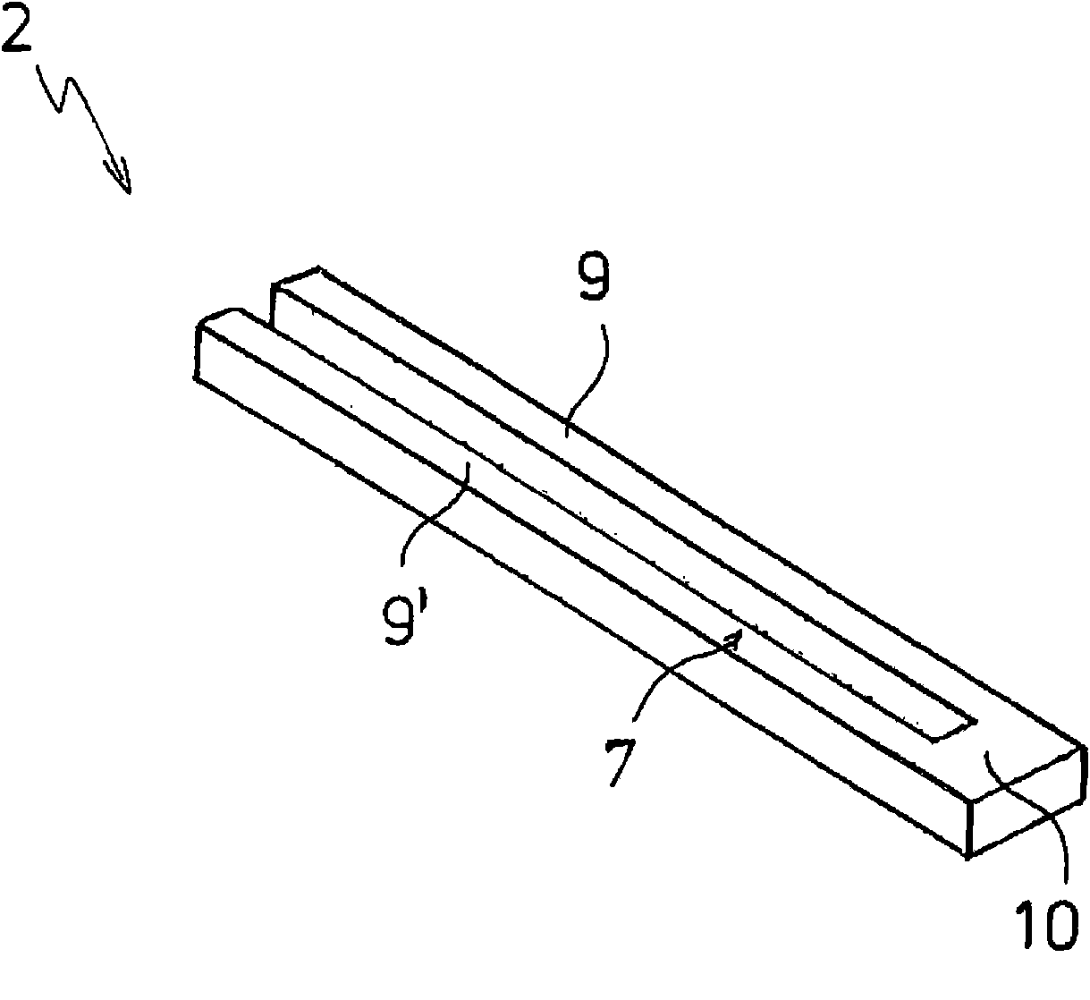 Electric resistance heat element for a heating device for heating a flowing gaseous medium