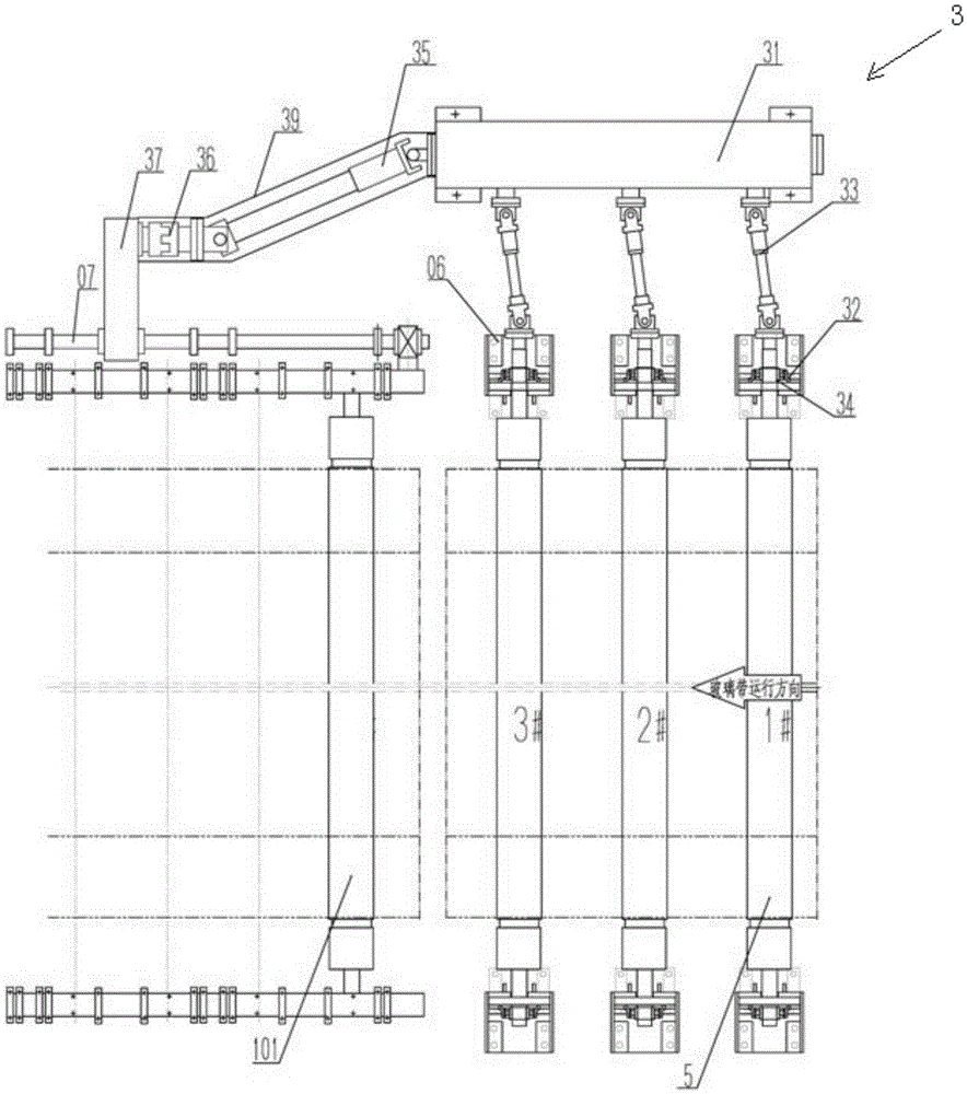 On-line roller changing device for float glass transitional roller table and roller changing method