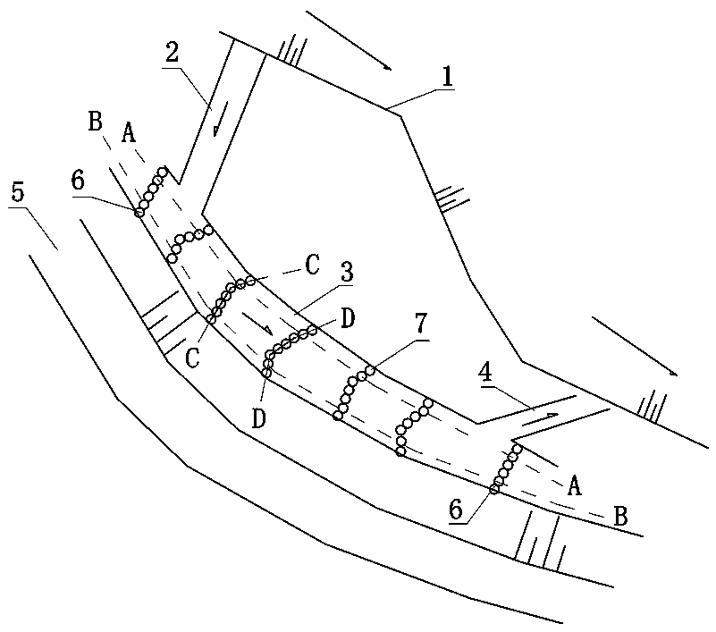 Multi-stage pore pipe weir shunting silting method