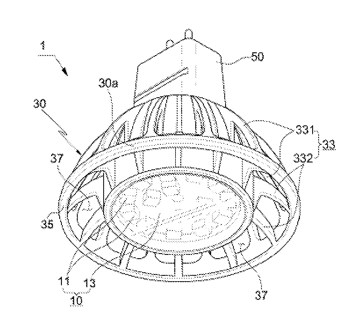 LED lighting apparatus to dissipate heat by fanless ventilation