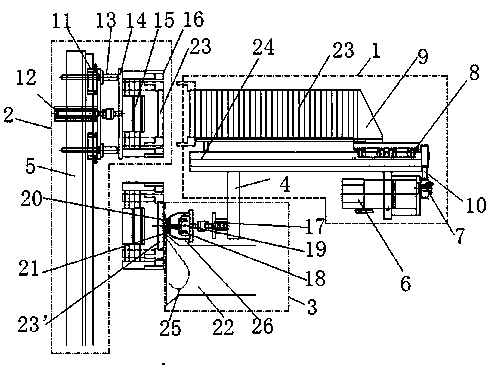 A device for removing external packaging of a flat tube group