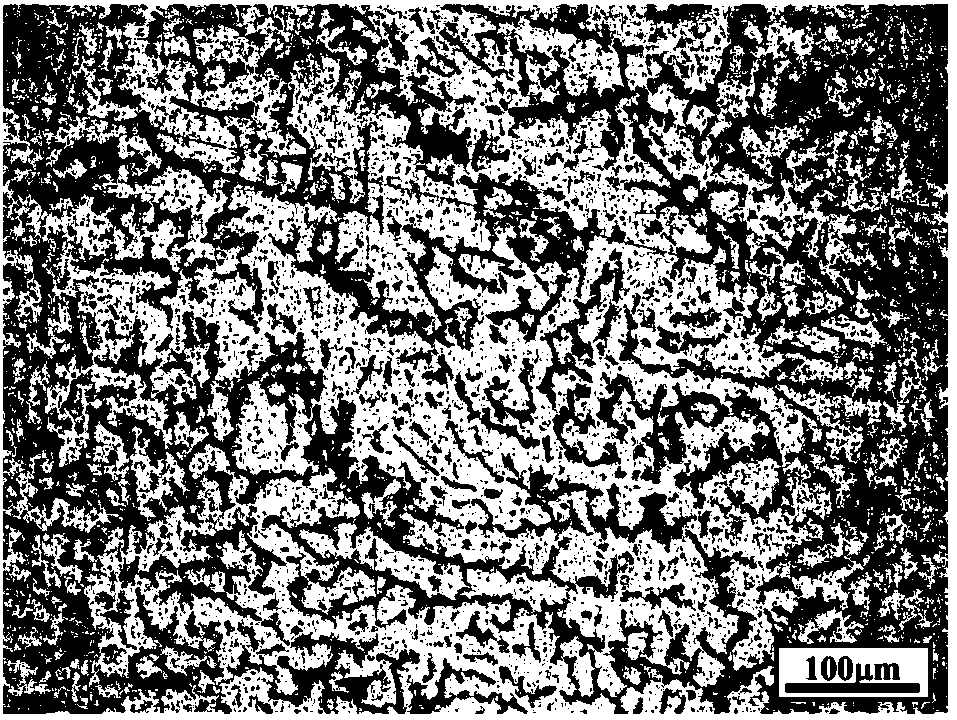 Method using nanocrystalline to refine aluminum alloy and improve strength and toughness