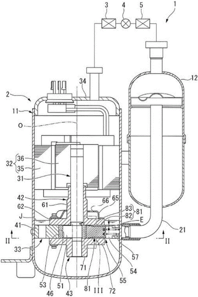 Rotary compressor and refrigeration cycle device