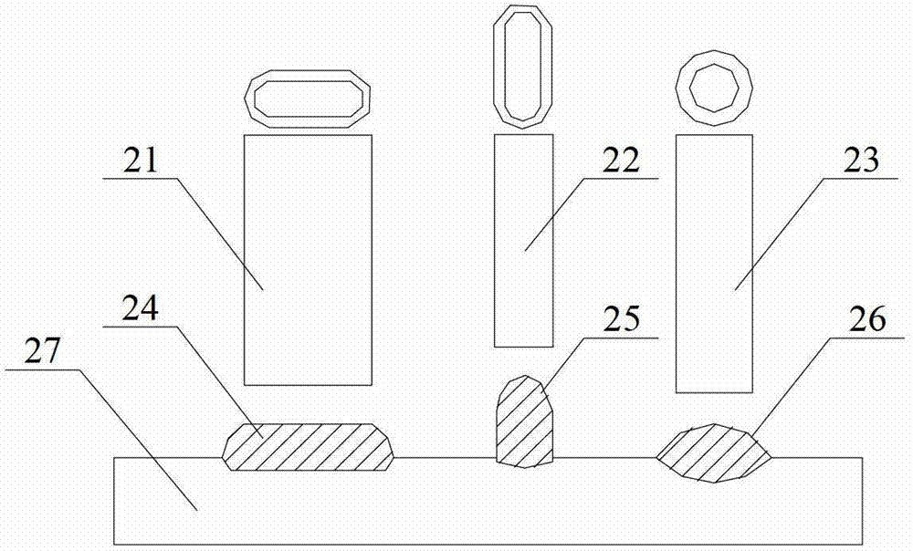 Flat round-corner-shaped bead welding rod having coatings with different thicknesses