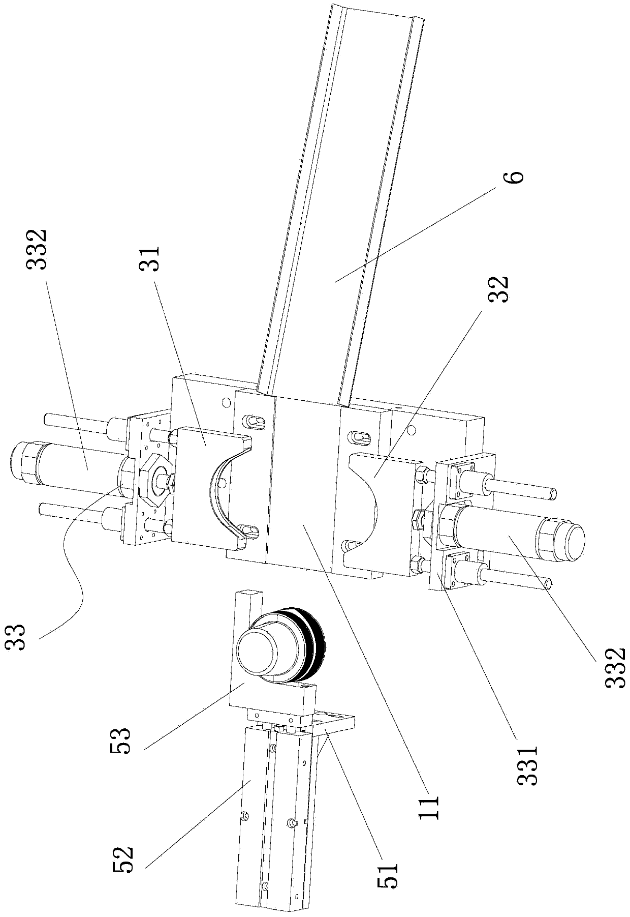 Plastic cap holding linkage clamping rotary capping machine