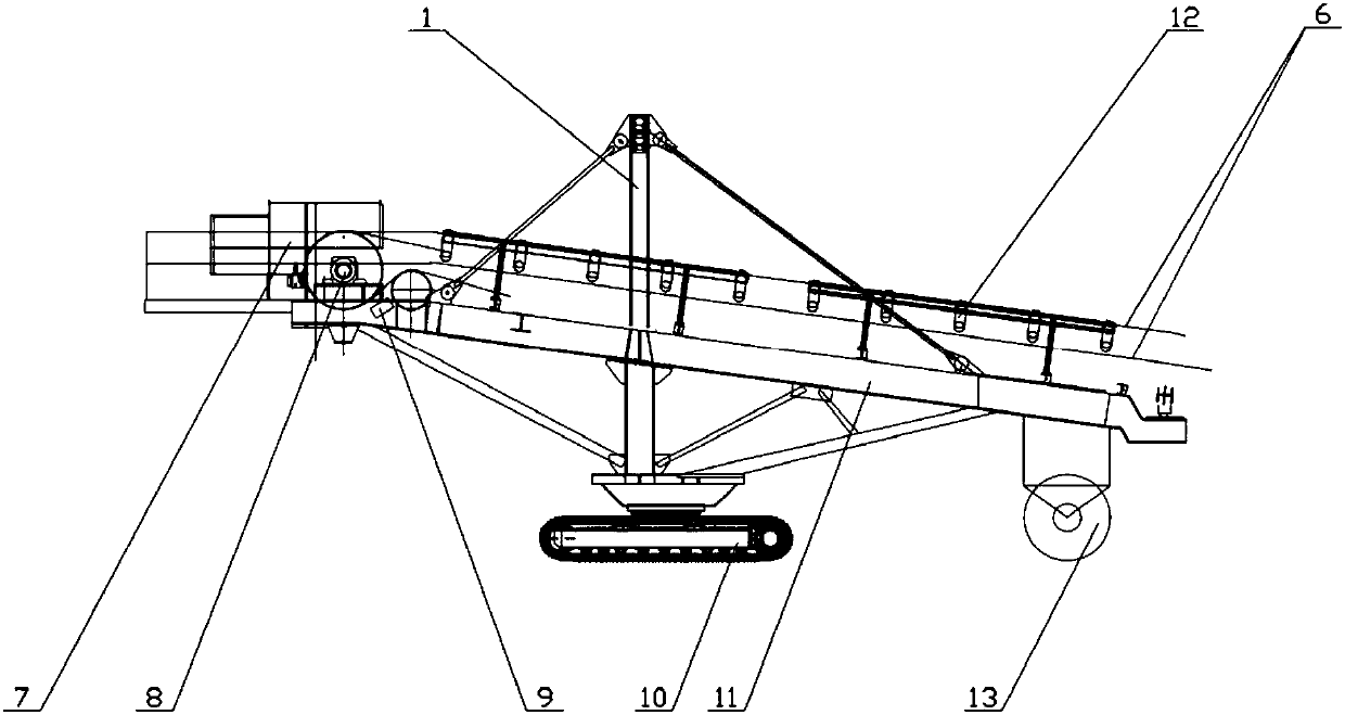 Belt storage type crawler travelling conveyor and travelling method thereof
