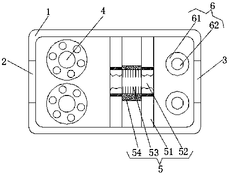 A conveying device for processing electric vehicle handlebars