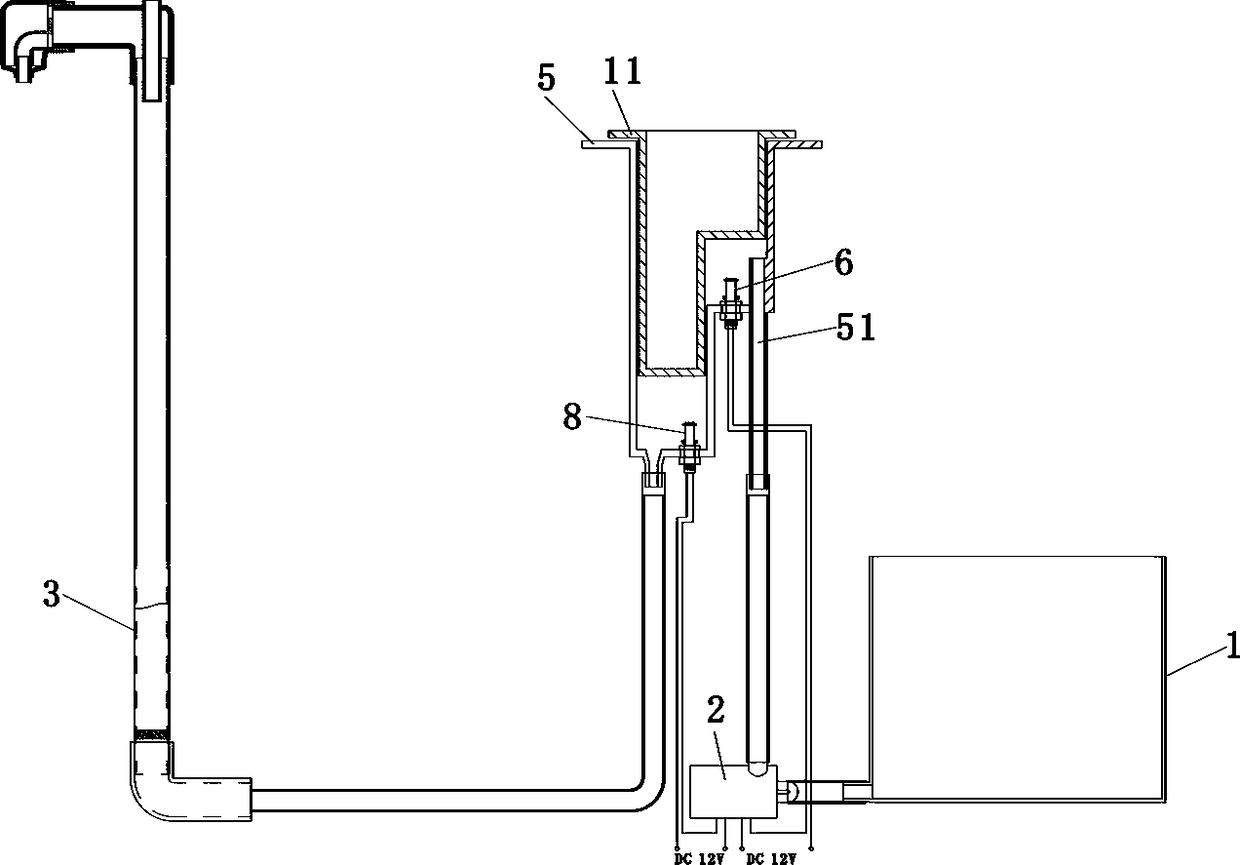 Boiling water or steam generating device capable of rapidly heating by utilizing heating pipeline