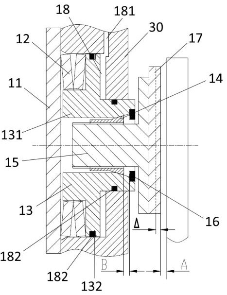 Brake with self-compensation function and braking method thereof
