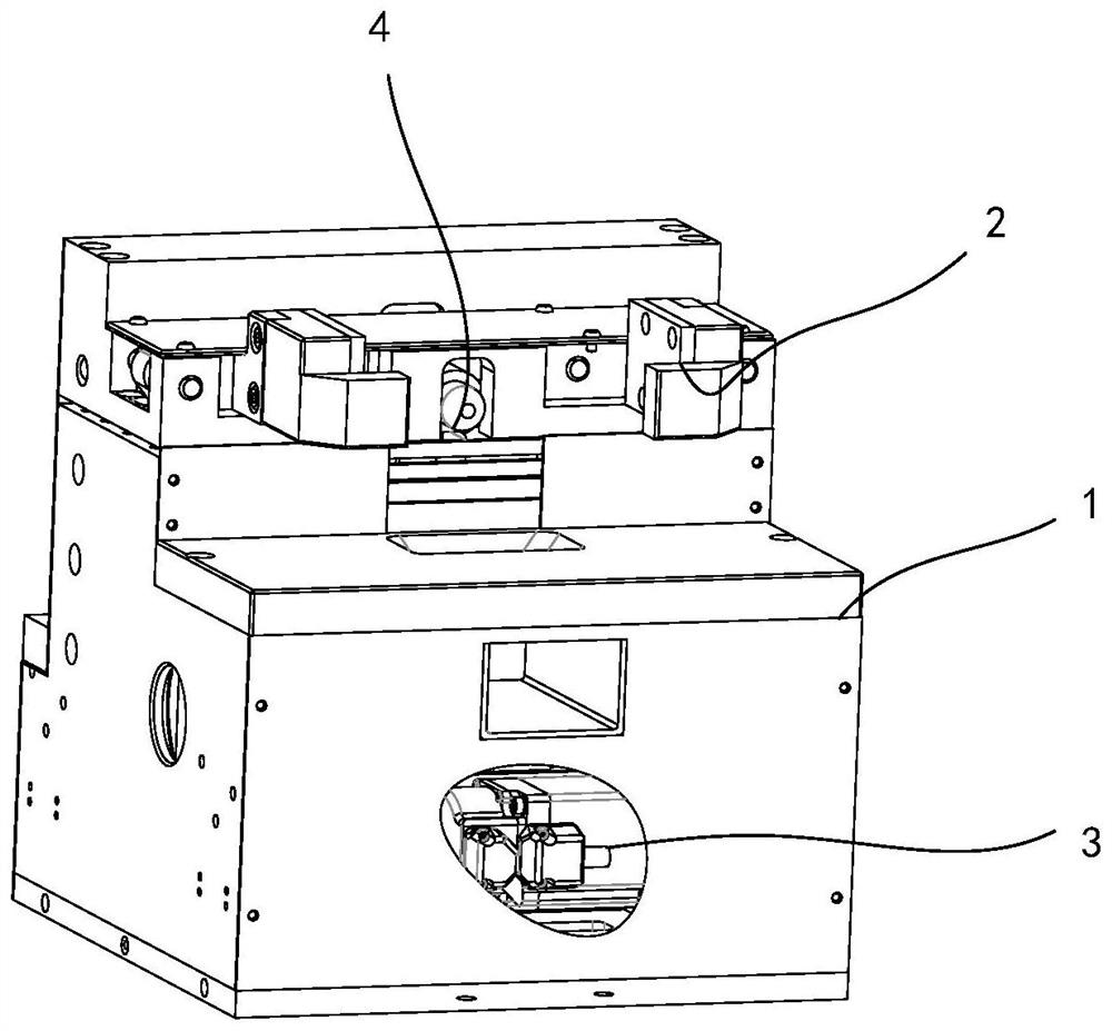 Container twist lock unlocking device and using method thereof