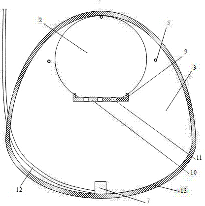 Deep tunnel variable-section sedimentation clean-up chamber