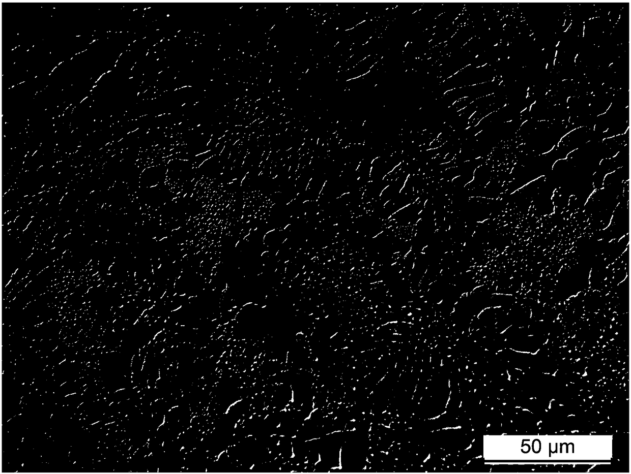 Lanthanum carbonate toughened high-hardness alloy and casting and heat treatment method thereof